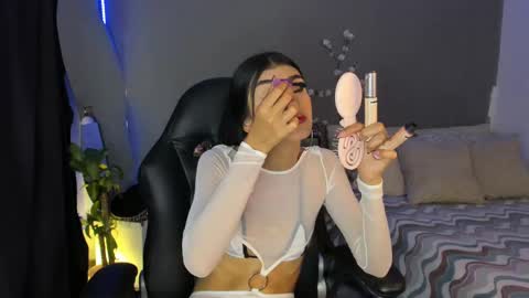 Snapshot of april_scarlett chatting on February 13, 12:35 am Scarlett Independent Model  online show from February 13, 12:35 am