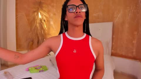 Snapshot of aprill_fox chatting on February 23, 6:49 am aprill_fox online show from February 23, 6:49 am