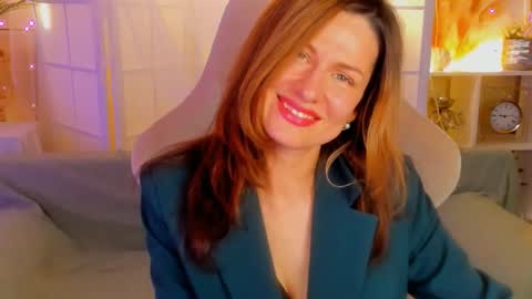 aprill_o_nill online show from December 7, 9:44 am