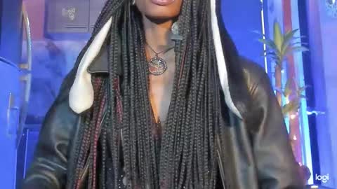 aprillebony319262 online show from January 8, 4:24 pm