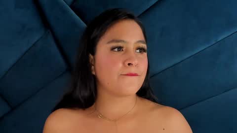 aprilmiiller online show from April 18, 7:58 pm