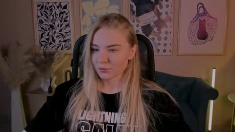 April. All year round.  online show from November 21, 1:58 am