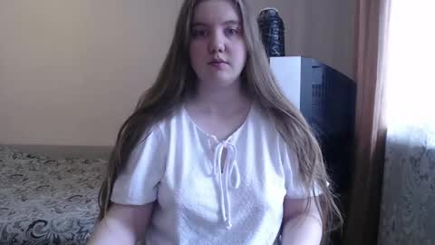 Josefin online show from April 20, 6:49 am