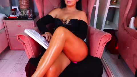 AQueenMonica online show from October 8, 2:08 am