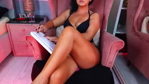 AQueenMonica online show from September 25, 8:38 pm