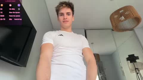 Archie online show from June 3, 8:03 pm