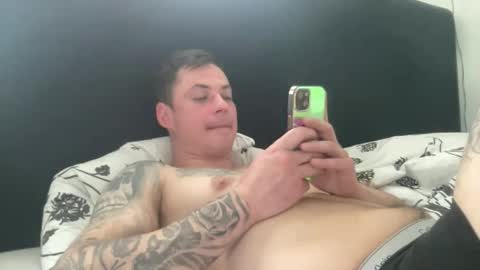 arczi999 online show from May 27, 8:11 am
