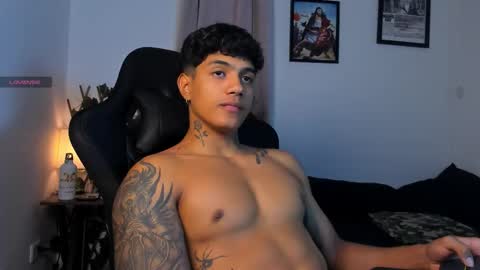 Snapshot of aress444 chatting on October 29, 7:47 pm aress444 online show from October 29, 7:47 pm