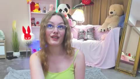 Ariel online show from April 15, 7:58 pm