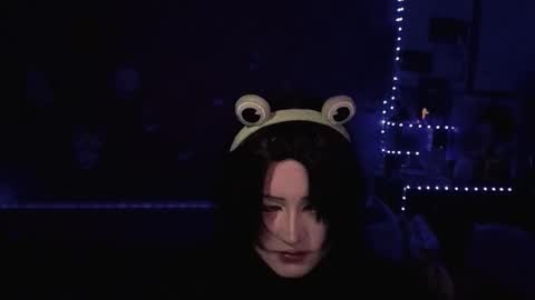 Ahri online show from September 28, 6:17 pm