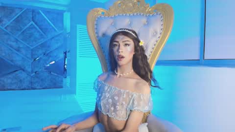 Ari  online show from October 31, 3:23 pm