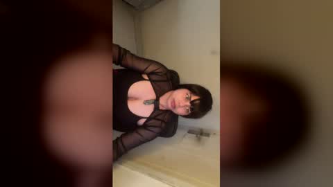 Aria online show from April 21, 8:43 am