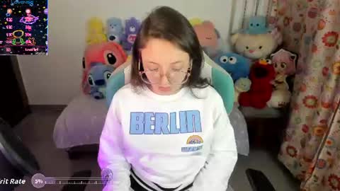 Linda online show from June 19, 12:05 am