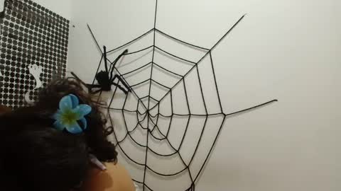 Snapshot of aria_arthur chatting on October 27, 9:59 pm aria_arthur online show from October 27, 9:59 pm