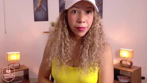 aria_bliss_01 online show from November 6, 1:25 pm