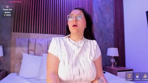 aria_kai_ online show from February 13, 12:30 pm