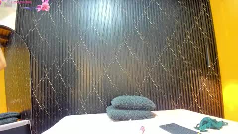 Aria Millers  online show from September 19, 11:47 am