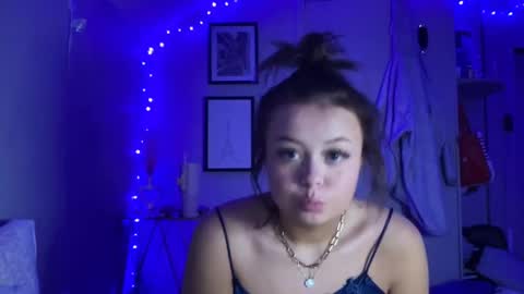 aria_rae08 online show from October 7, 2:18 am