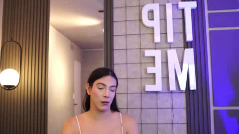 Ariaa online show from March 16, 6:34 pm