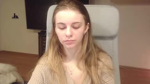 Snapshot of ariacreazy chatting on October 21, 8:56 pm AriaCreazy online show from October 21, 8:56 pm