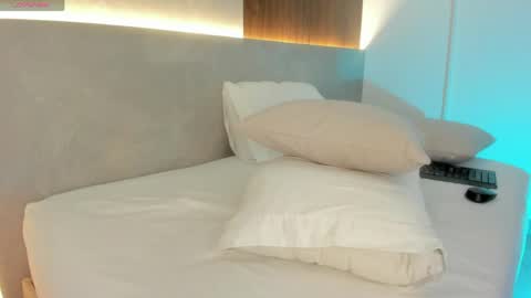 A R I A D N A online show from April 9, 7:03 am