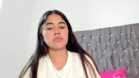 Aria Montgomery online show from January 27, 8:51 am