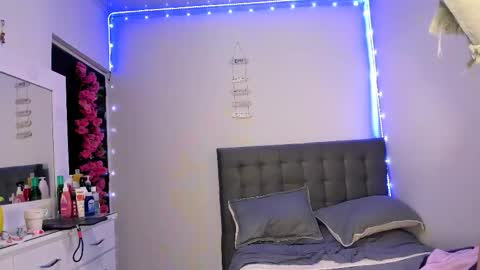 Ariana online show from November 23, 2:42 am