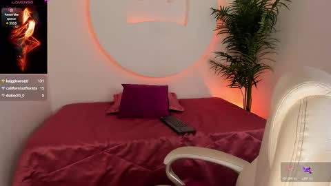 Ariana  online show from December 13, 7:53 pm