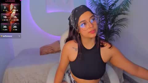 arianapierce online show from October 23, 1:01 pm