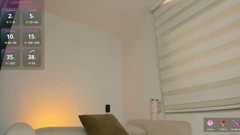 arianna_0 online show from April 18, 12:51 pm