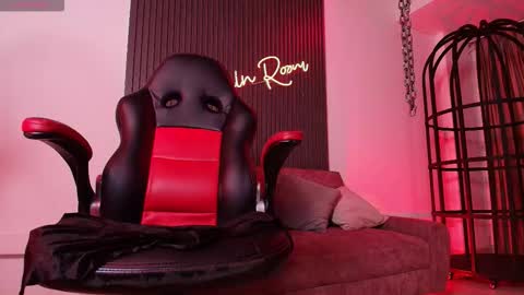 Arianna online show from February 11, 8:56 pm