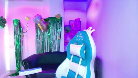 arianna_sweeet online show from March 21, 4:51 am