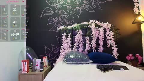 A R I A N N A  online show from November 11, 12:40 pm