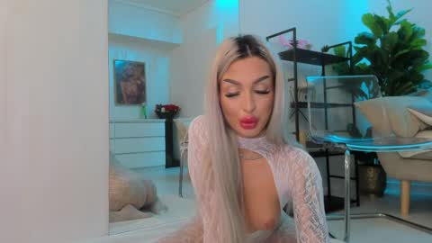 Arianna online show from April 3, 5:36 am