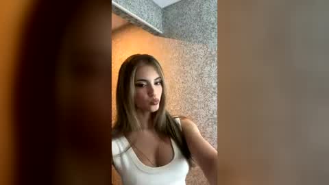 Aria online show from July 22, 12:24 am