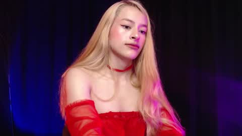 Snapshot of arie_rousee_sub chatting on September 12, 2:46 am ARIE online show from September 12, 2:46 am