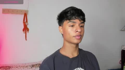 ariel_adan online show from April 5, 10:07 pm