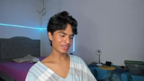 ariel_adan online show from June 5, 2:40 am