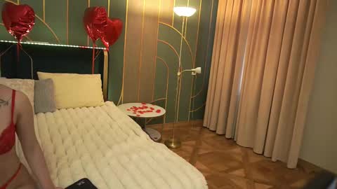 Ariel online show from March 11, 5:02 am