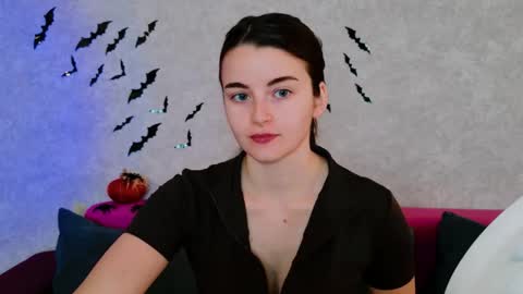 Snapshot of arielstonks_lovee chatting on October 13, 3:19 am arielstonks_lovee online show from October 13, 3:19 am