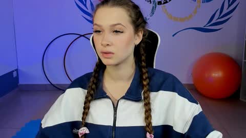 arielsykes online show from September 15, 10:50 am