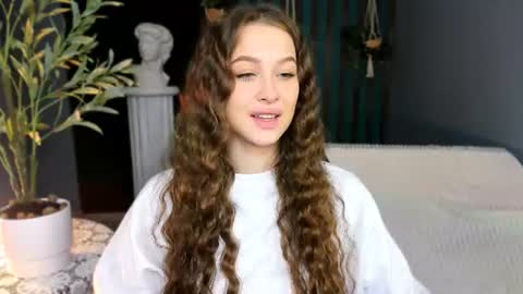 arielsykes online show from July 22, 6:37 am
