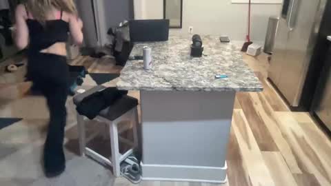 airskiii online show from February 22, 5:12 am