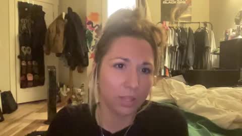 airskiii online show from March 6, 7:58 am