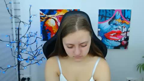 arinabelle online show from November 16, 2:02 am