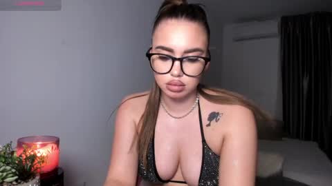 ArinaRave online show from March 29, 8:54 pm