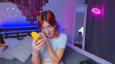 Ari online show from September 25, 6:09 am