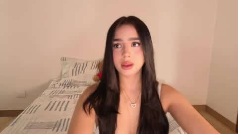 arixcollinns online show from June 5, 3:17 pm