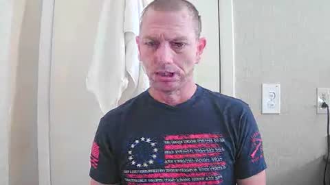 luv2benawty online show from April 18, 11:12 am