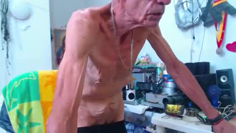 armaduradeacero online show from November 18, 6:44 pm